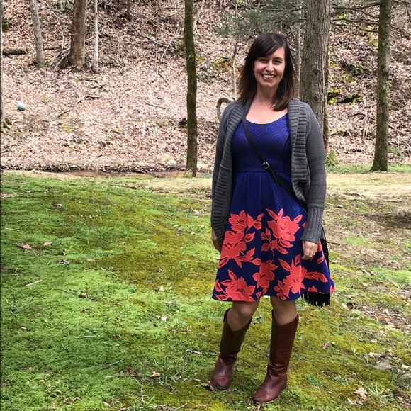 Meet your Posher, Nancy - Picture 2 of 2